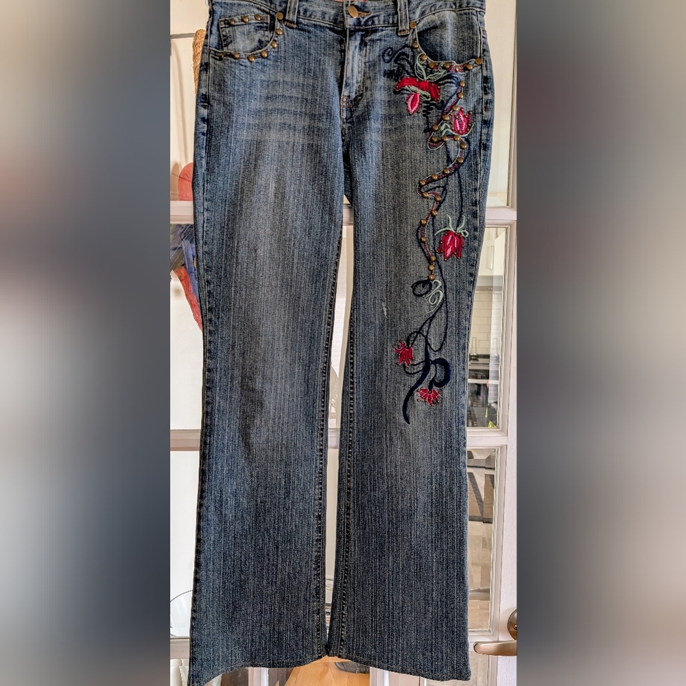 Floral Embroidered Blue Jeans